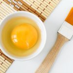 آیا ماسک سفیده تخم مرغ برای پوست مفید است؟ بررسی علمی، مزایا و خطرات احتمالی