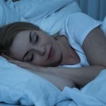 بهترین زمان خواب برای سلامت کامل: چرا باید بین ساعت ۱۰ شب تا ۶ صبح بخوابیم؟