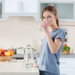 روزه‌ آب؛ پاکسازی یا خطر پنهان؟ بررسی علمی اثرات نوشیدن تنها آب به مدت ۳۰ روز