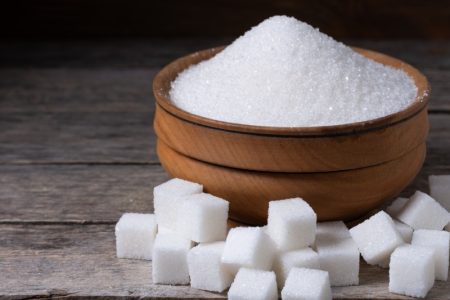 از کجا بفهمیم بیش از حد قند مصرف می‌ کنیم؟ بررسی علائم پنهان زیاده‌ روی در مصرف شکر