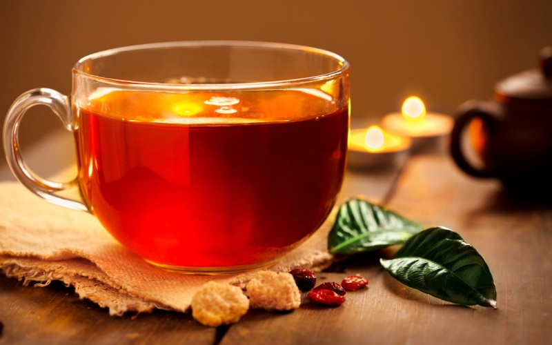 نوشیدن چای بعد از غذا؛ عادتی مضر که سلامت گوارش شما را تهدید می‌ کند
