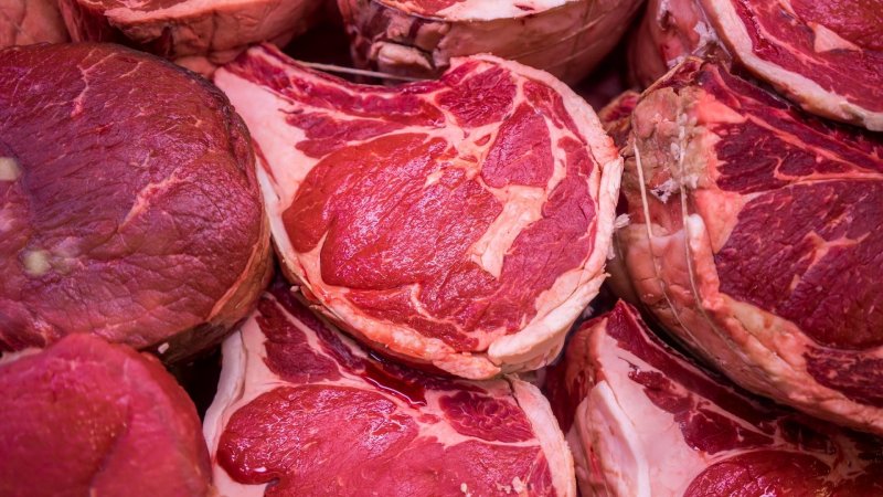 مصرف زیاد گوشت قرمز و خطر آنوریسم آئورت شکمی