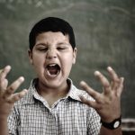 پرخاشگری کودکان در آغاز سال تحصیلی: دلایل، علائم و راهکارهای مدیریت آن