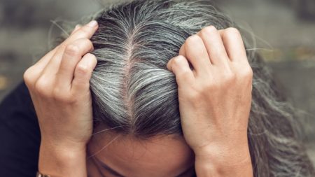 راز علمی سفید شدن مو فاش شد؛ احتمال معکوس کردن این روند با فعال‌ سازی سلول‌ های بنیادی