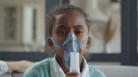 افزایش نگران‌ کننده بیماری‌ های تنفسی در کودکان: علل و پیشگیری