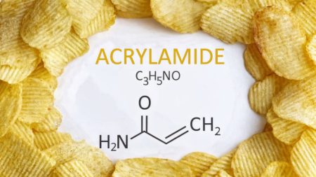 خطر پنهان در غذاهای سرخ‌ کردنی؛ چگونه آکریل آمید می‌ تواند زمینه‌ ساز سرطان شود؟
