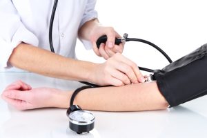 عدد نرمال فشار خون برای هر سن؛ چه میزانی طبیعی محسوب می‌ شود؟