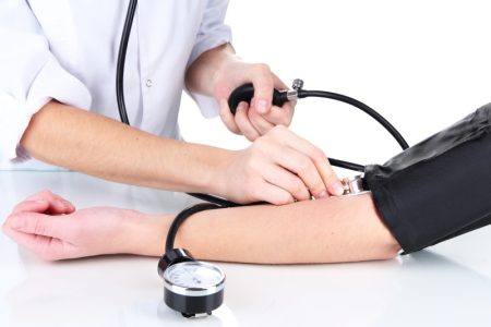 عدد نرمال فشار خون برای هر سن؛ چه میزانی طبیعی محسوب می‌ شود؟