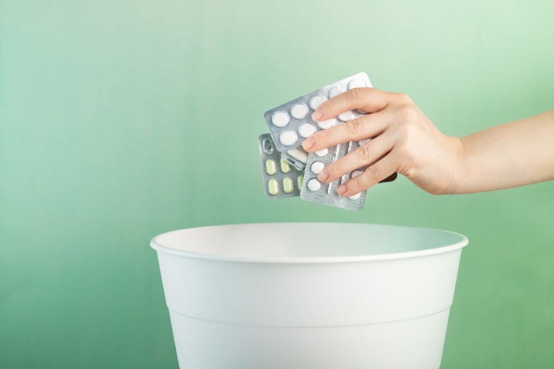 هشدار سازمان غذا و دارو: هرگز داروهای تاریخ گذشته را مصرف نکنید