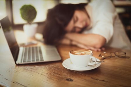 تکنیک نپوچینو چیست؟ دو برابر کردن اثر کافئین با یک چرت کوتاه