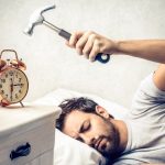 تنبلی یا ژنتیک؟ علت واقعی دیر بیدار شدن برخی افراد از خواب چیست؟