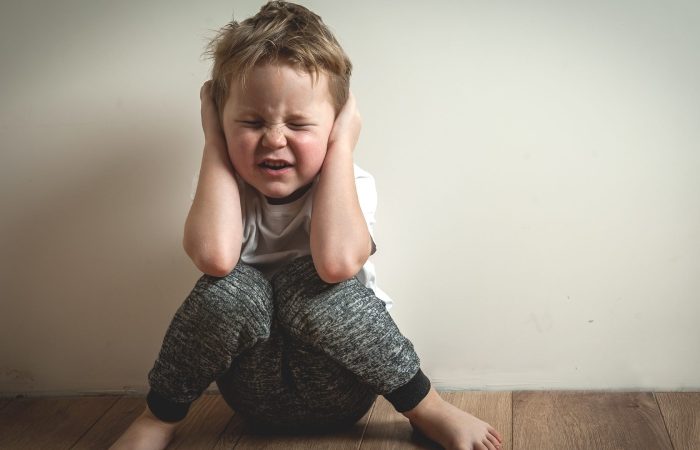 نشانه‌ ها و مدیریت استرس کودکان در روزهای پرتنش