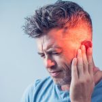 سکته گوش چیست؟ علائم کم شنوایی ناگهانی و زمان طلایی درمان